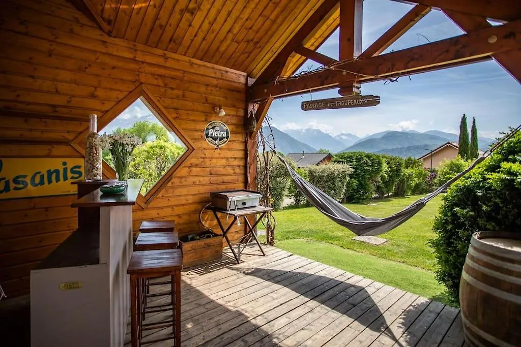 Maison Dans Les Alpes - Gite Les 12 Sommets Ponsonnas