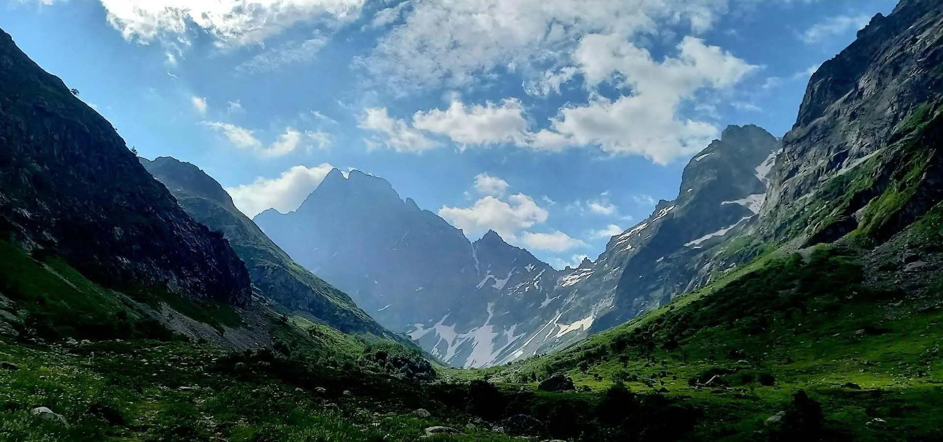 Maison Dans Les Alpes - Gite Les 12 Sommets Ponsonnas 0*,  France