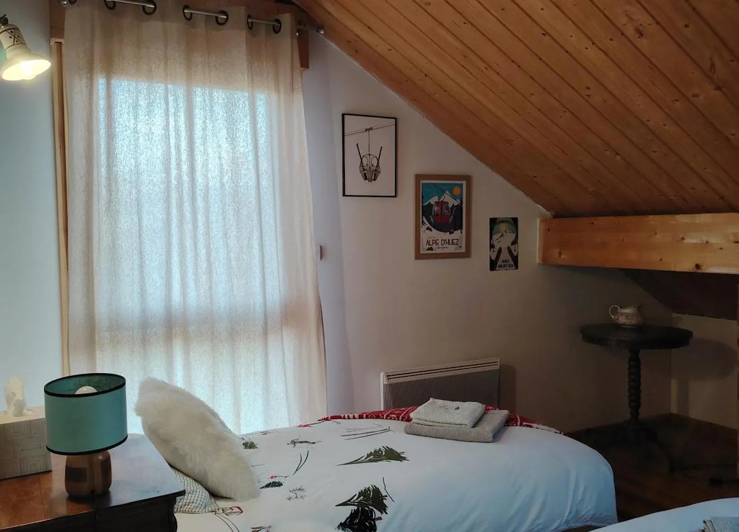 Maison Dans Les Alpes - Gite Les 12 Sommets Ponsonnas France