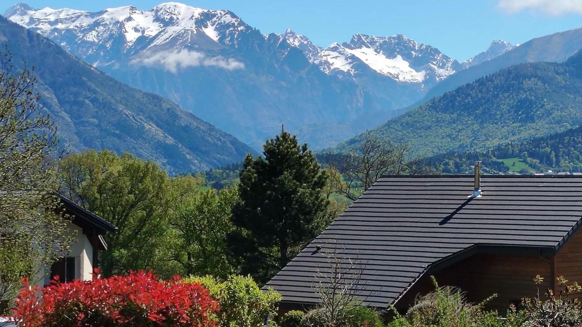 Maison Dans Les Alpes - Gite Les 12 Sommets Ponsonnas 0*,