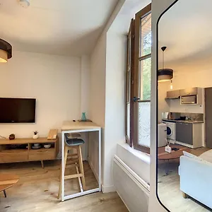 https://le-cosy-brienne-t2-au-centre-ville-mtro.midi-pyreneeshotels.com
