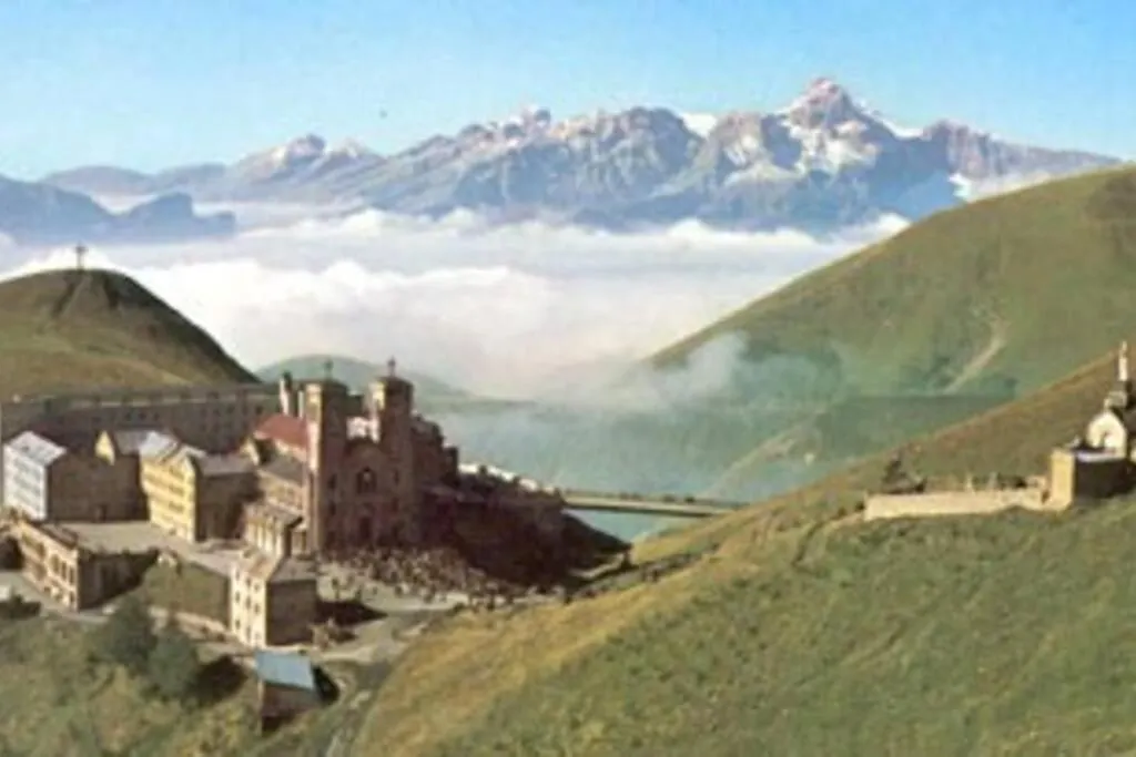 Holiday home Maison Dans Les Alpes - Gite Les 12 Sommets Ponsonnas